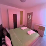 арт апартмент 2 Сарафово