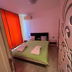 арт апартмент 2 * Сарафово