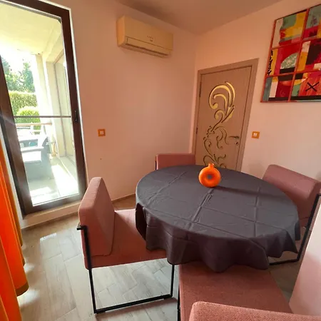 арт апартмент 2 Apartament Sarafowo