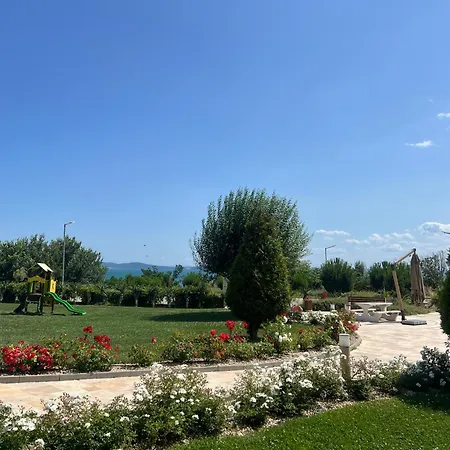 Apartament арт апартмент 2 *